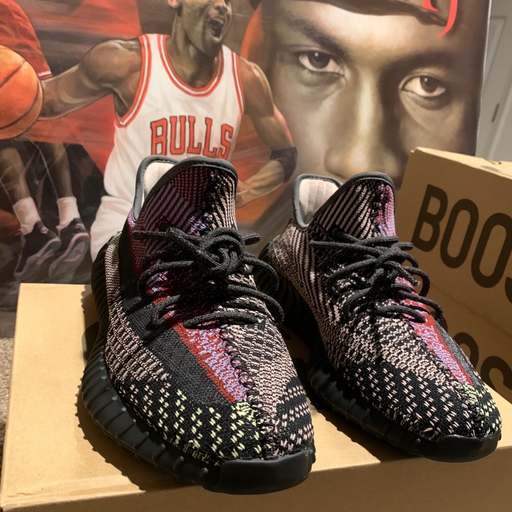 Yeezy Boost 350 V2 ‘Yecheil Non-Reflective’